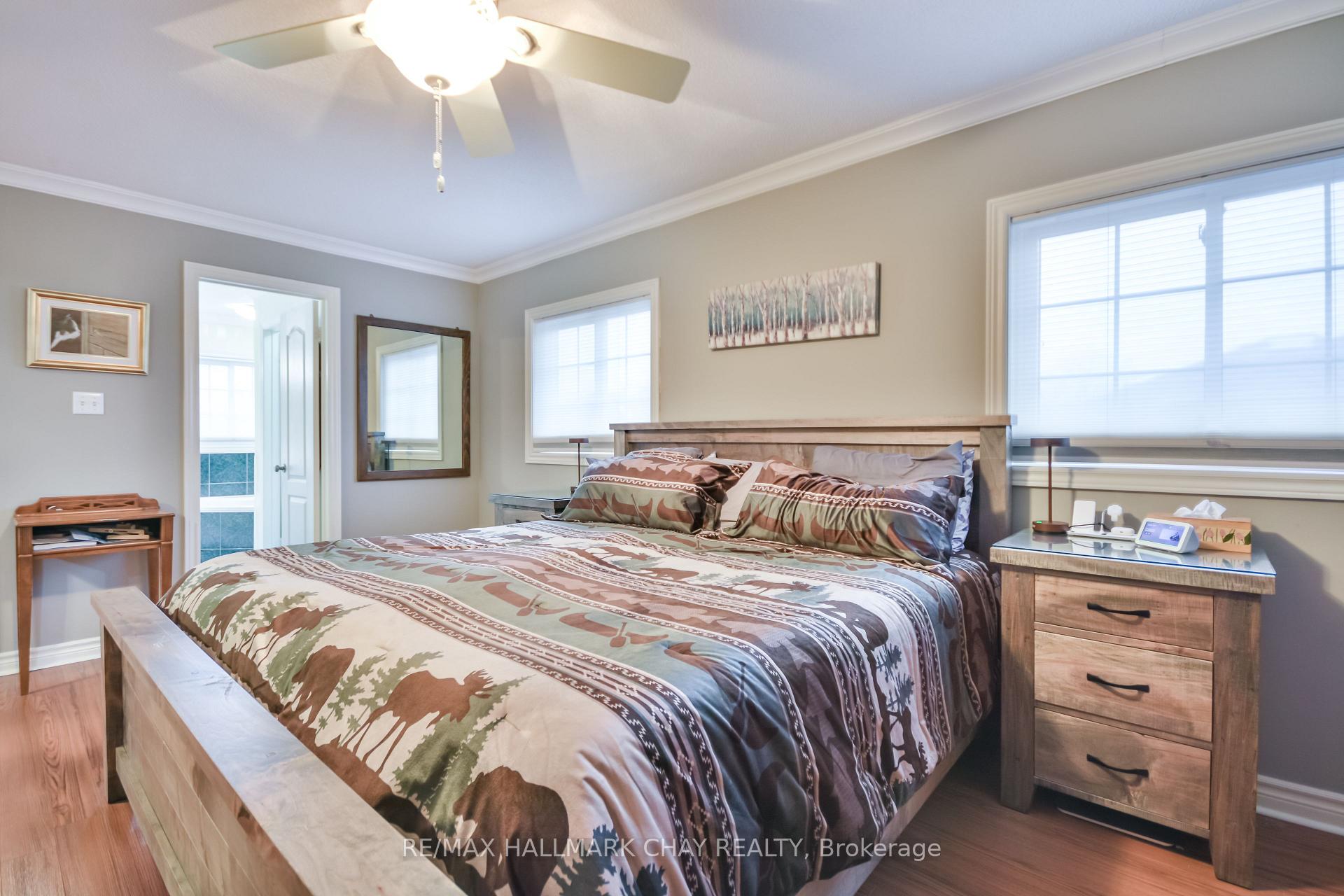 Photo 23 of 22 Emms Drive, Barrie, Holly — HOMEH