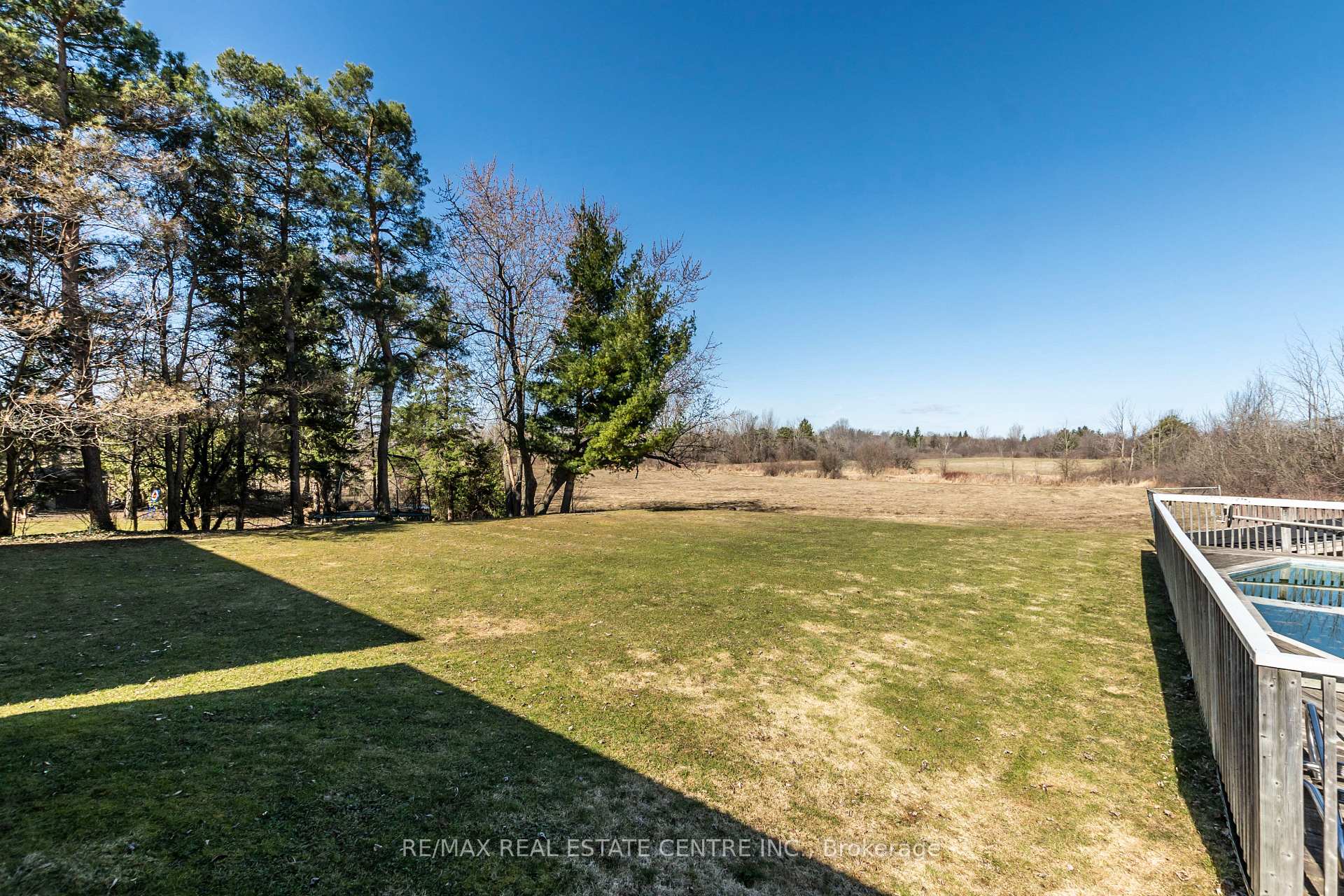 Photo 35 of 2115 No 1Side Road, Burlington, Tyandaga — HOMEH
