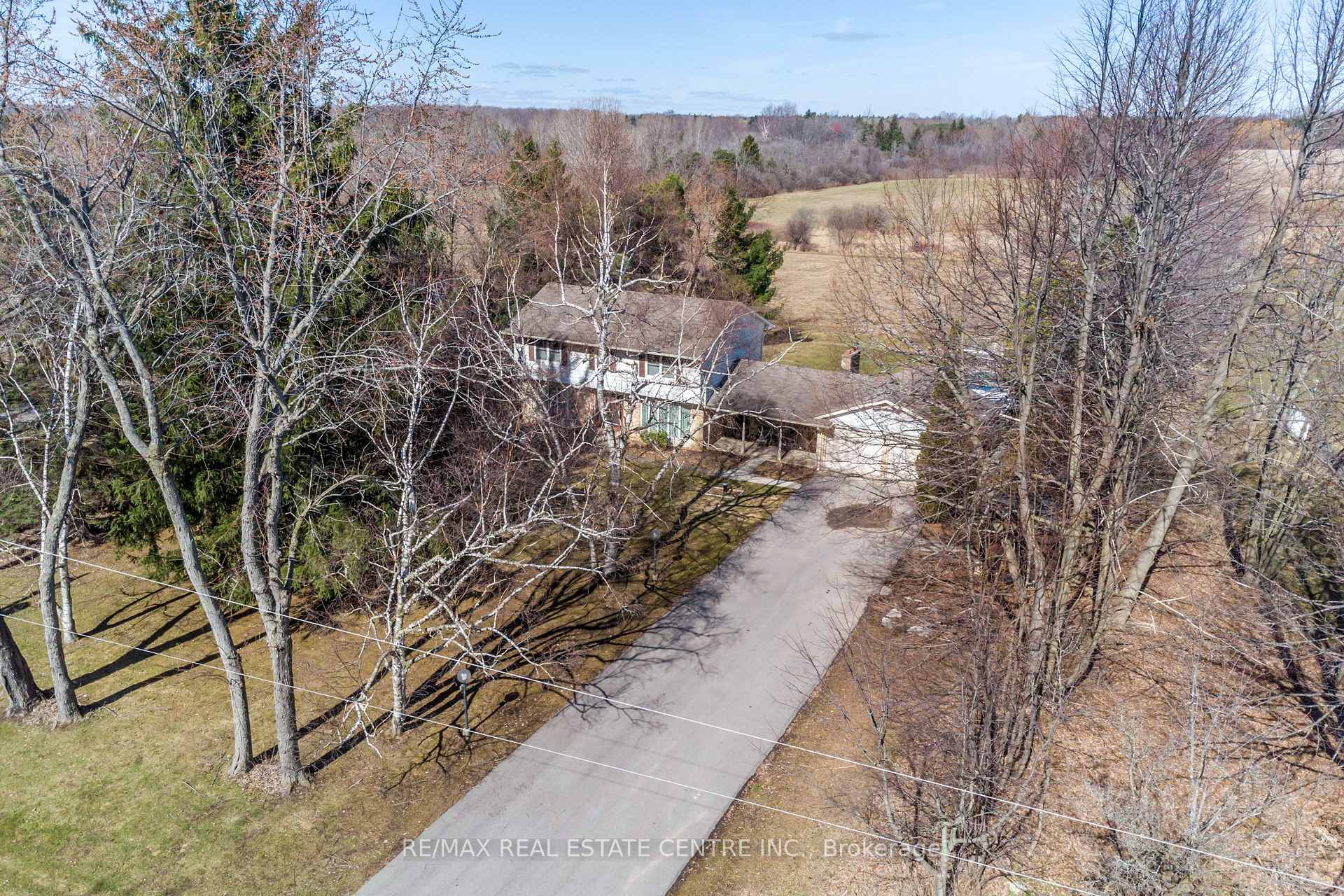 Photo 37 of 2115 No 1Side Road, Burlington, Tyandaga — HOMEH