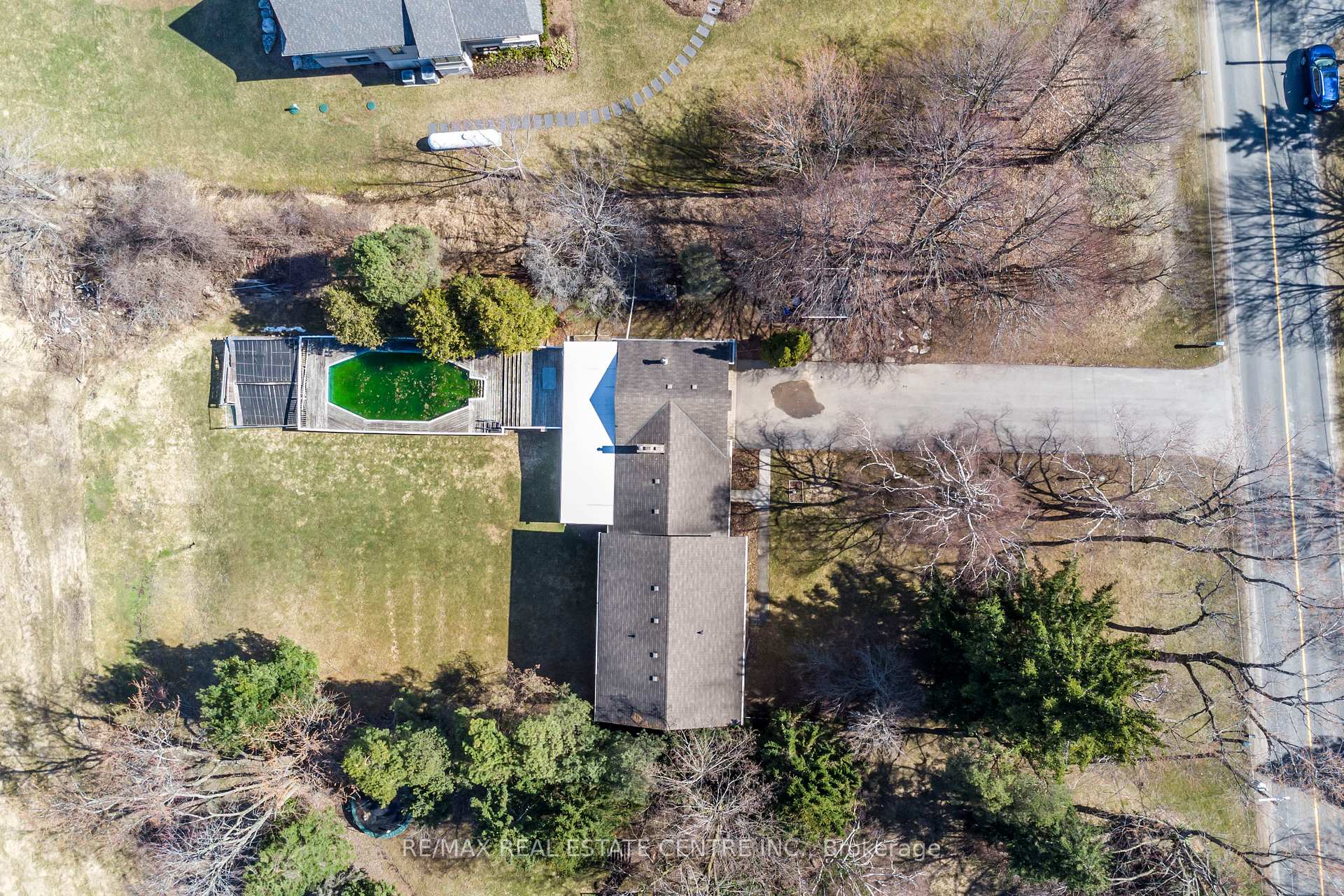 Photo 38 of 2115 No 1Side Road, Burlington, Tyandaga — HOMEH