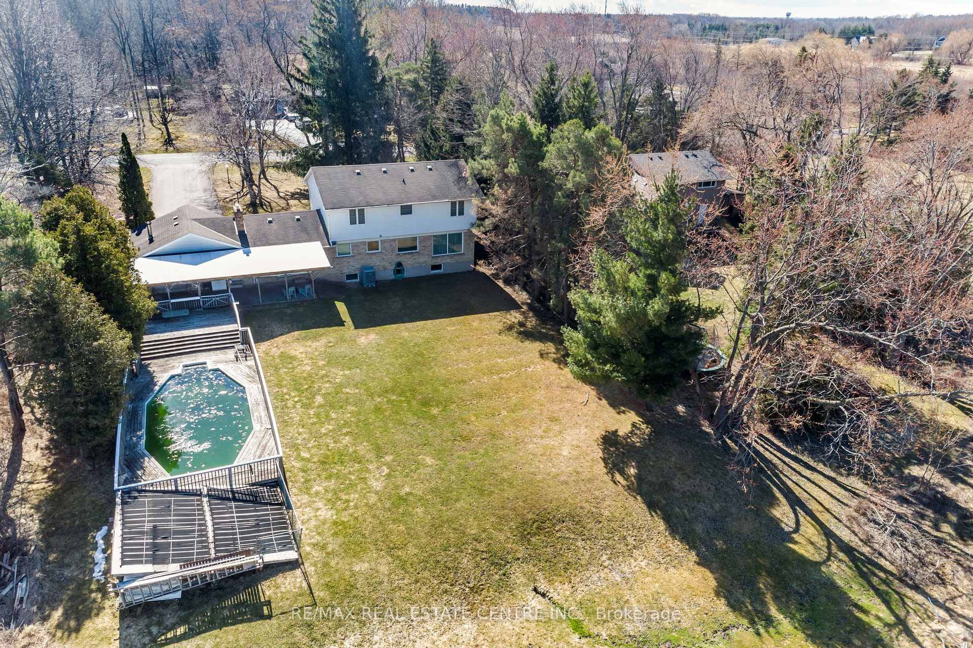 Photo 41 of 2115 No 1Side Road, Burlington, Tyandaga — HOMEH