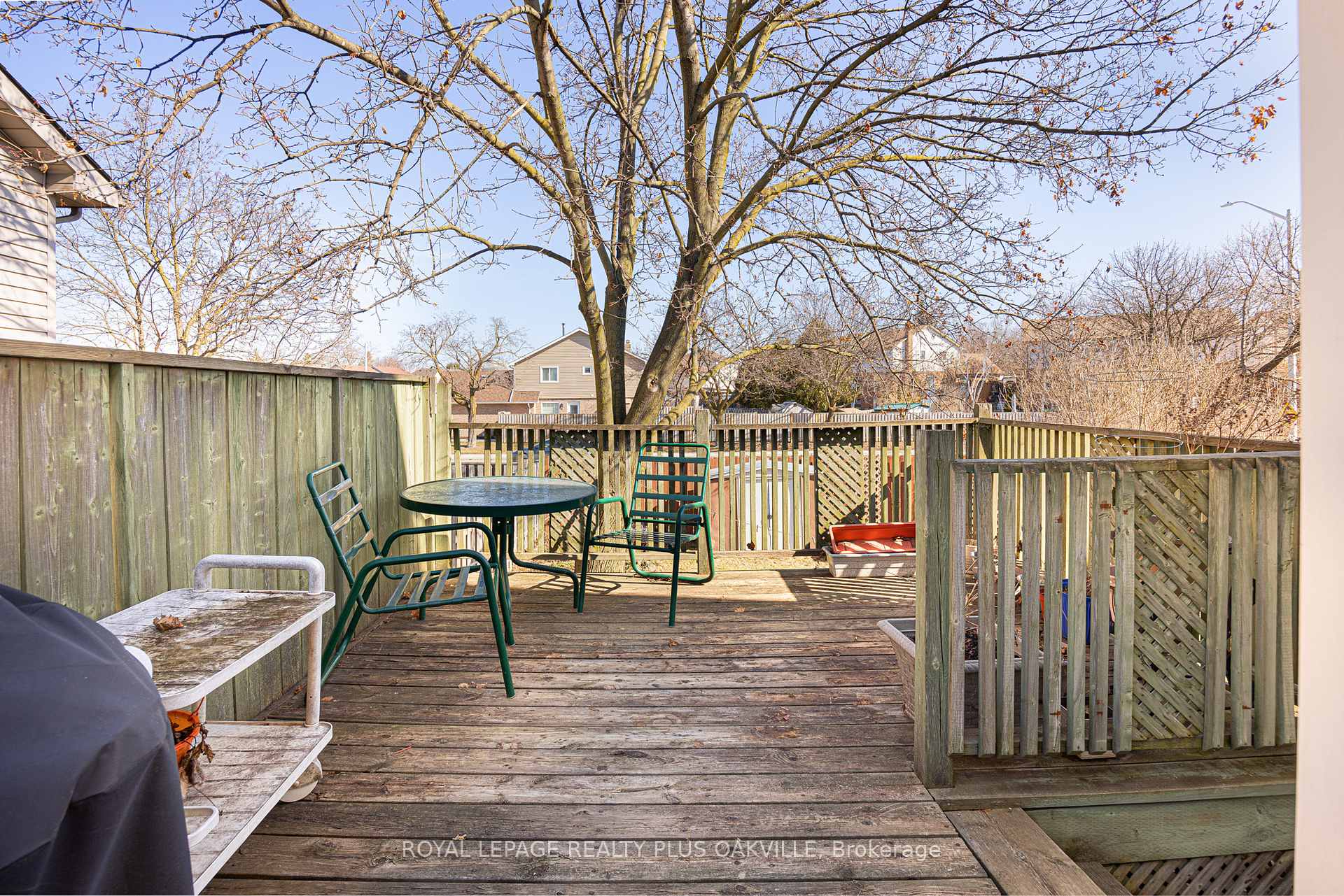 Photo 25 of 24 Menoke Court, Brampton, Heart Lake West — HOMEH