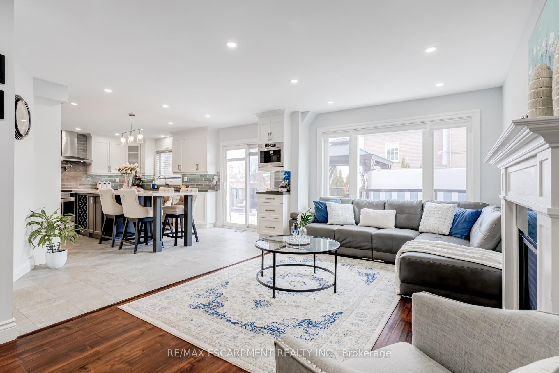 Photo 14 of 5608 Hannah Street, Burlington, Appleby — HOMEH