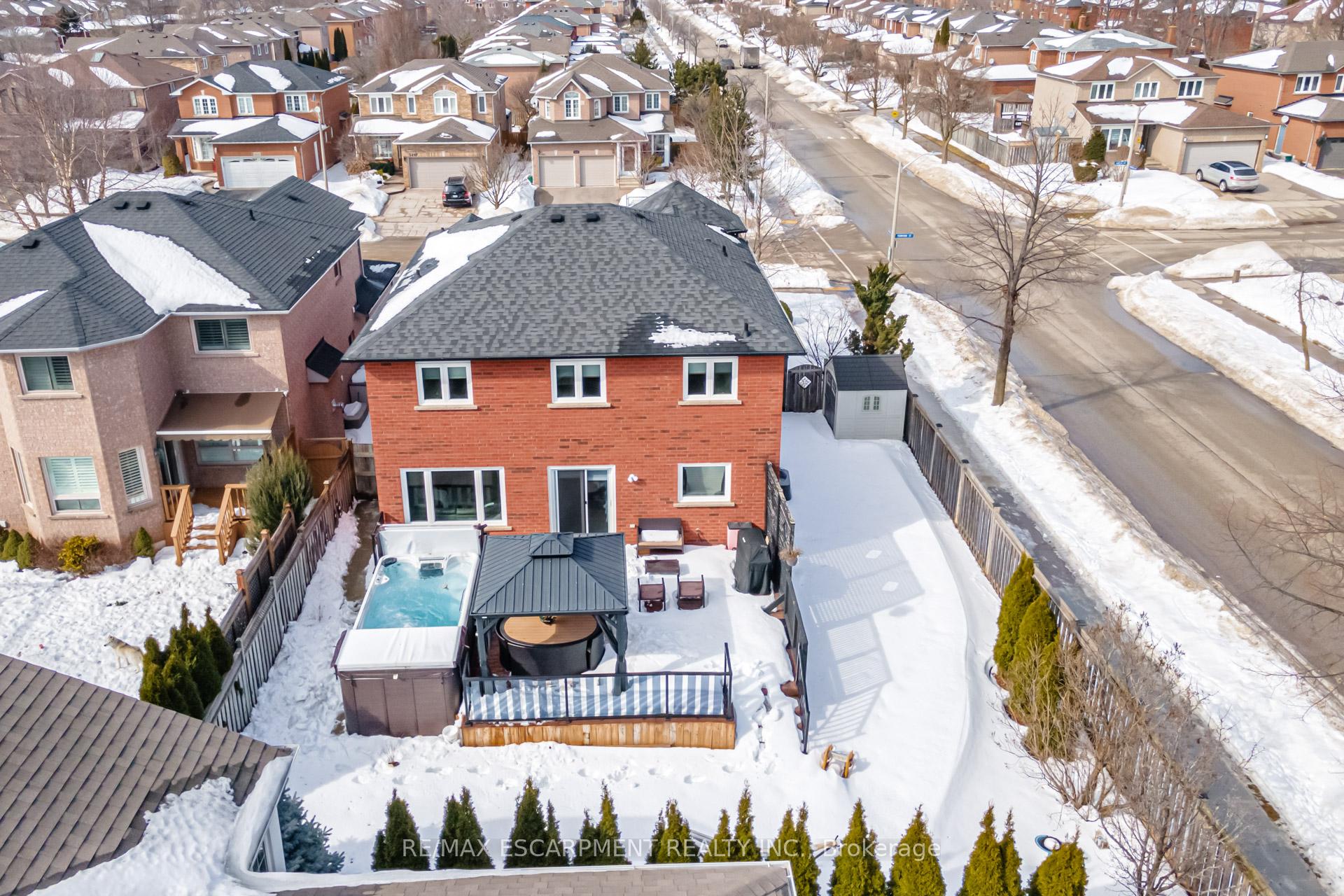 Photo 37 of 5608 Hannah Street, Burlington, Appleby — HOMEH