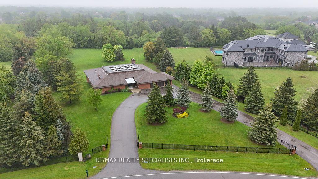Photo 3 of 24 Rosegarden Drive, Brampton, Toronto Gore Rural Estate — HOMEH