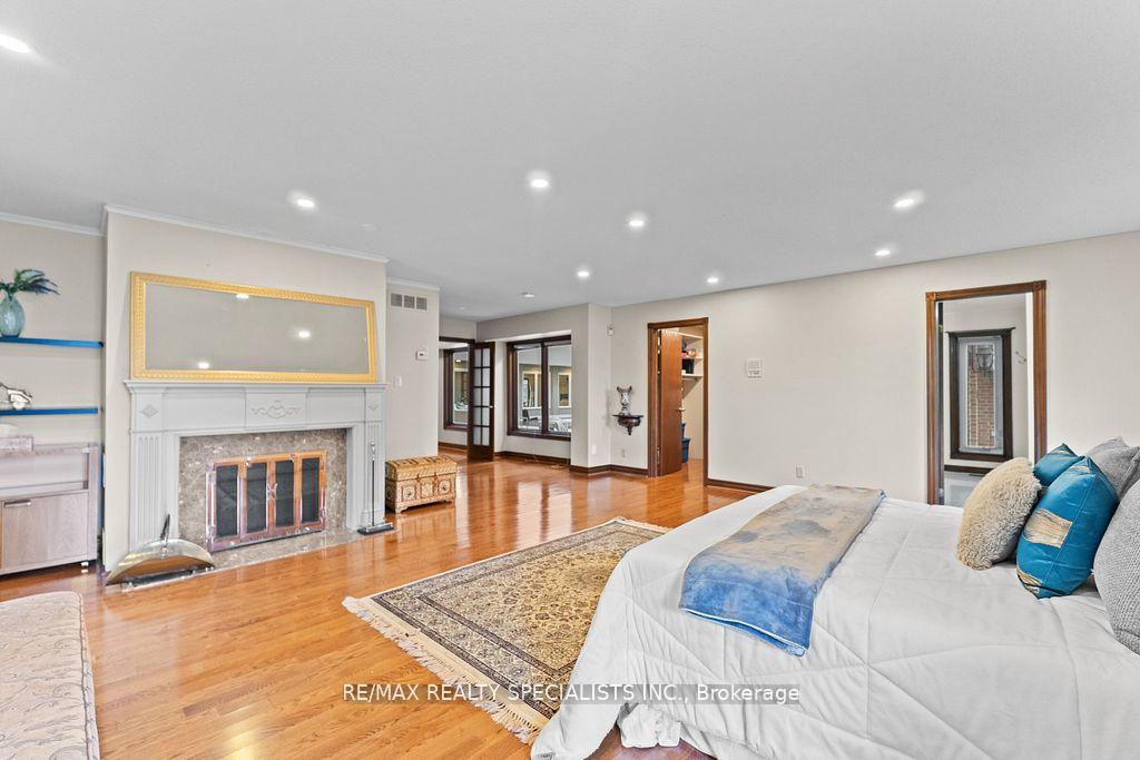 Photo 15 of 24 Rosegarden Drive, Brampton, Toronto Gore Rural Estate — HOMEH