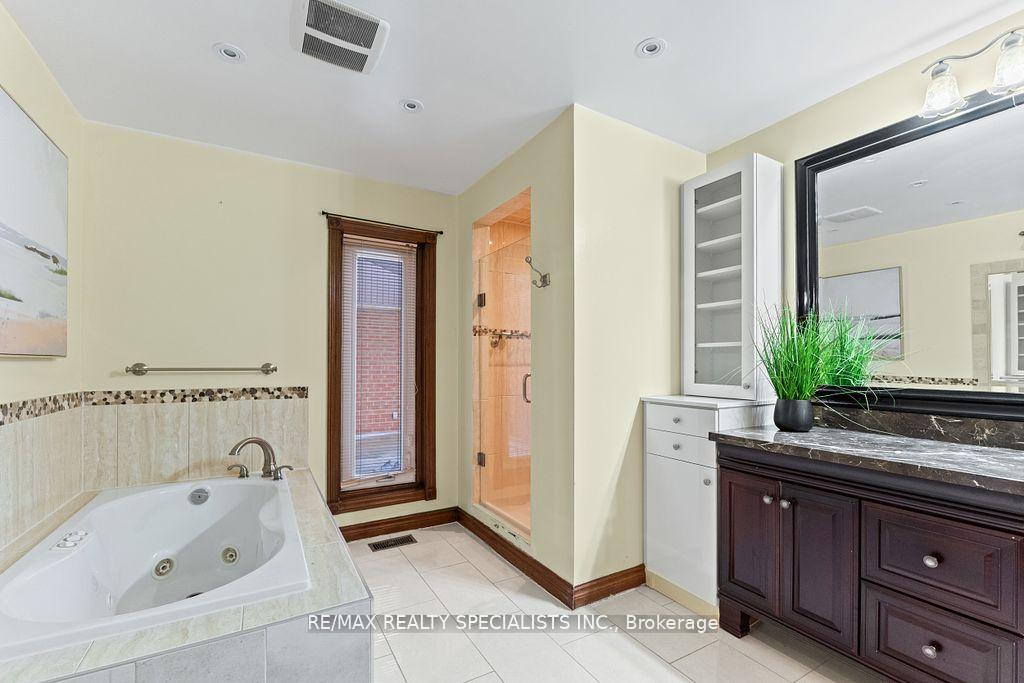 Photo 42 of 24 Rosegarden Drive, Brampton, Toronto Gore Rural Estate — HOMEH