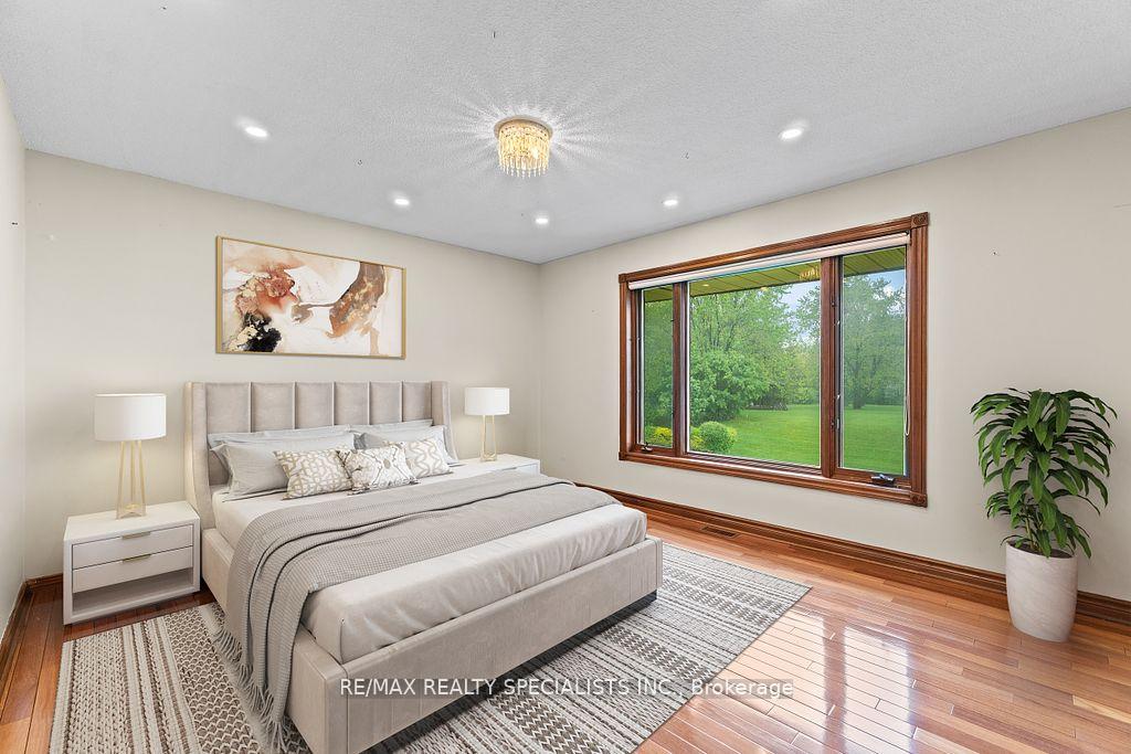 Photo 19 of 24 Rosegarden Drive, Brampton, Toronto Gore Rural Estate — HOMEH