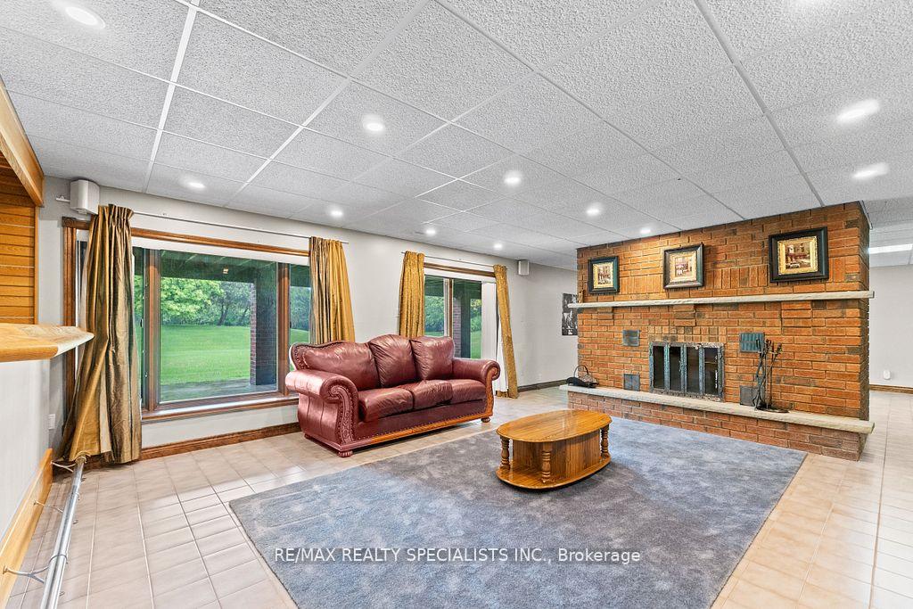Photo 25 of 24 Rosegarden Drive, Brampton, Toronto Gore Rural Estate — HOMEH