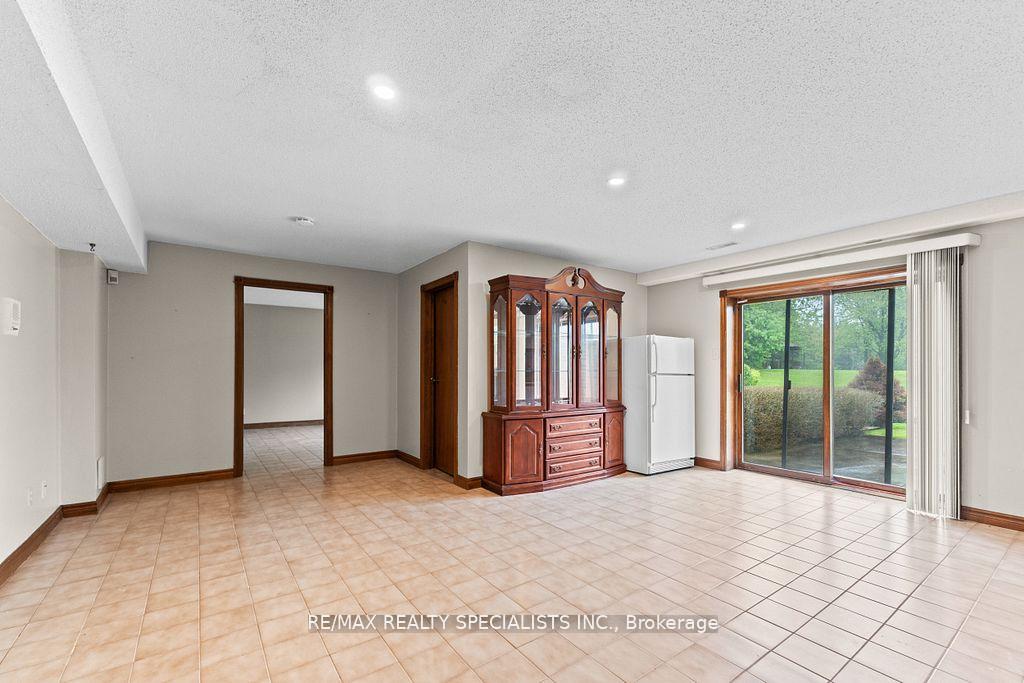 Photo 27 of 24 Rosegarden Drive, Brampton, Toronto Gore Rural Estate — HOMEH