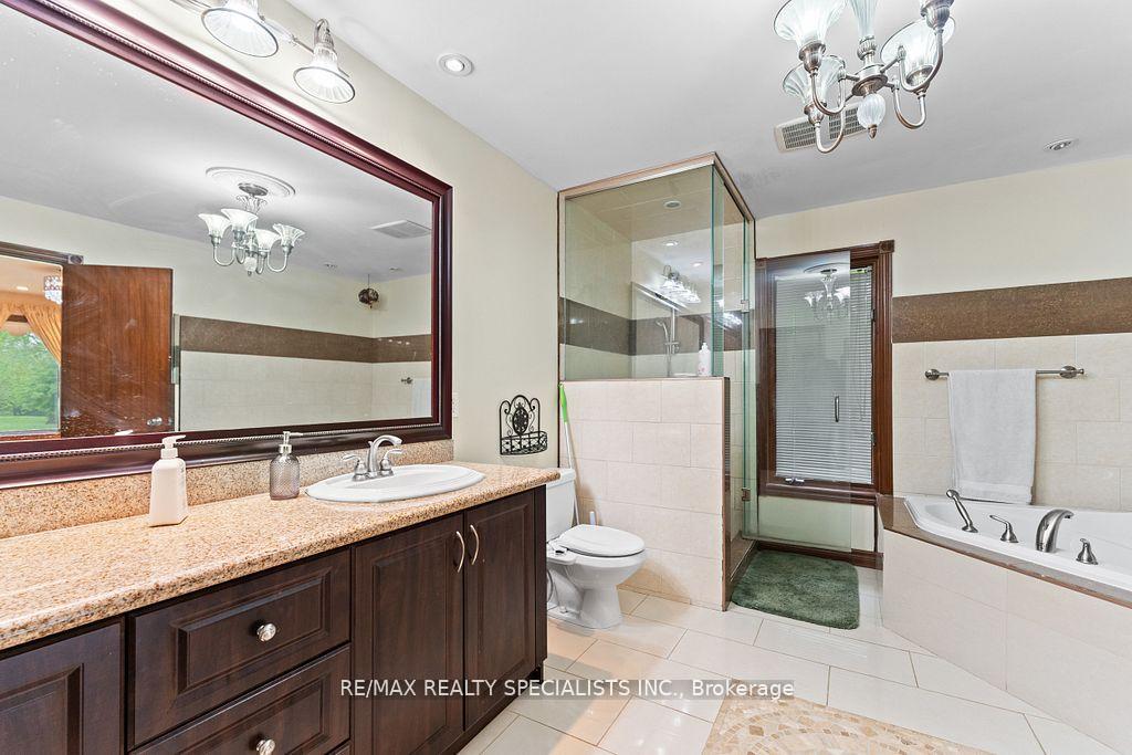 Photo 38 of 24 Rosegarden Drive, Brampton, Toronto Gore Rural Estate — HOMEH
