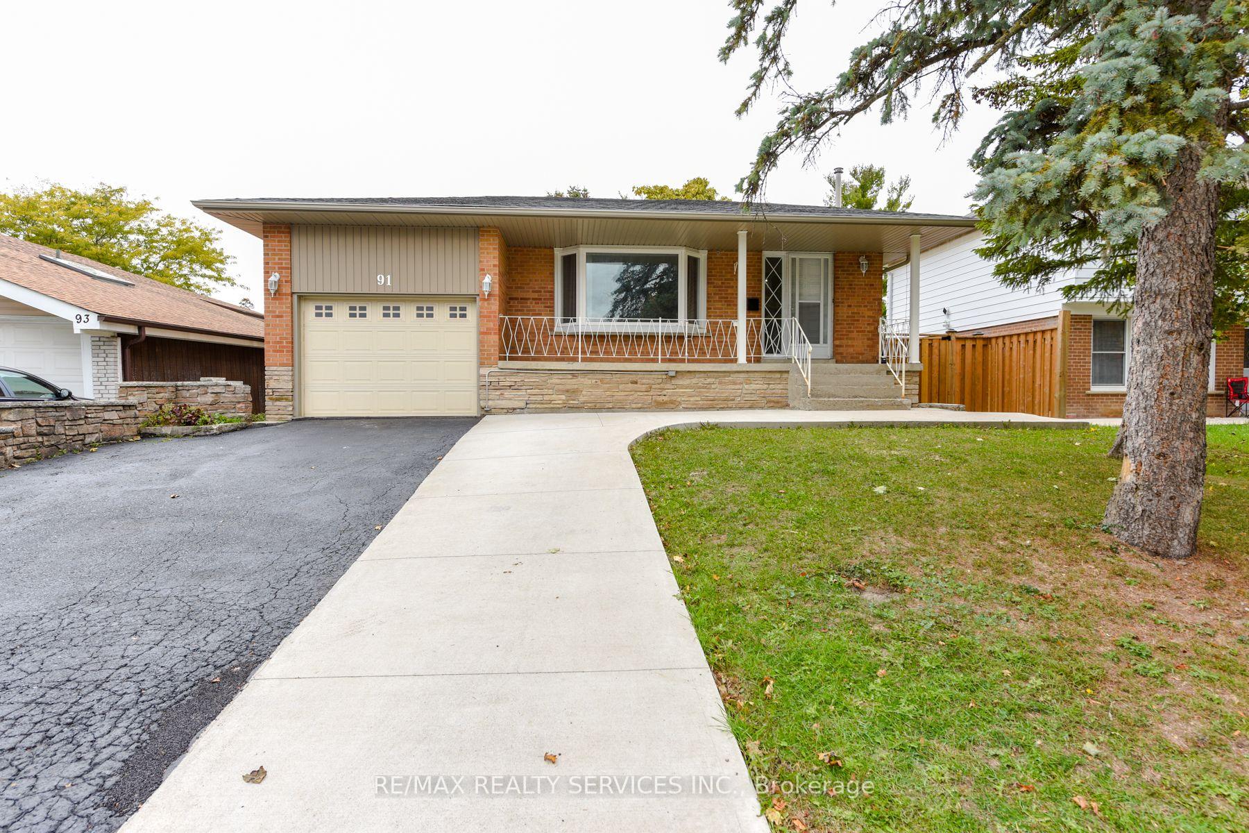 Photo 2 of 91 Ambleside Drive, Brampton, Brampton South — HOMEH