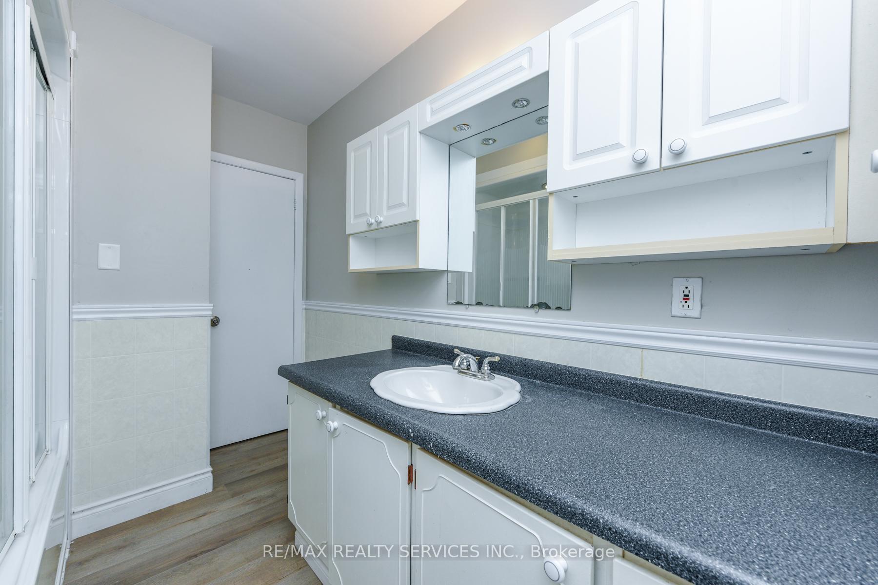 Photo 27 of 91 Ambleside Drive, Brampton, Brampton South — HOMEH