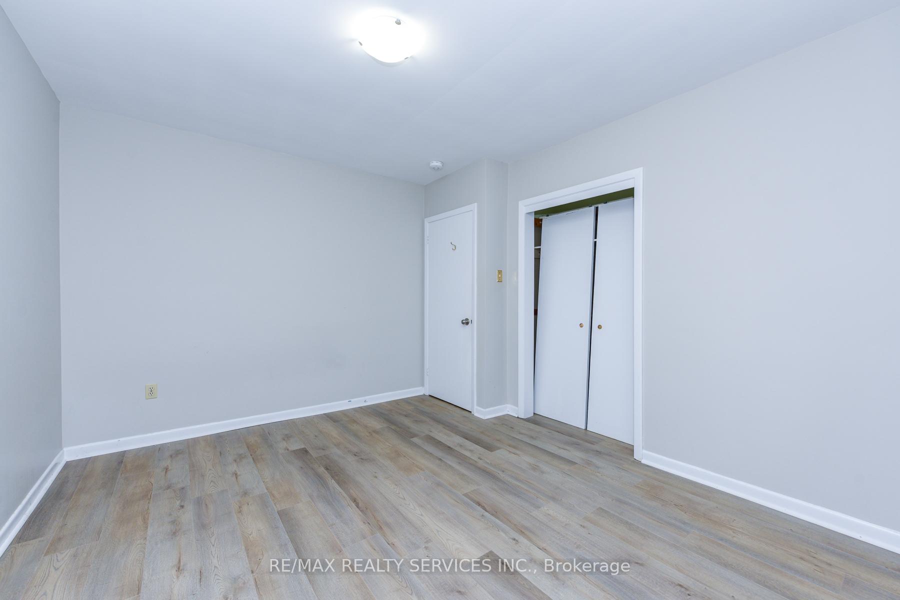 Photo 32 of 91 Ambleside Drive, Brampton, Brampton South — HOMEH