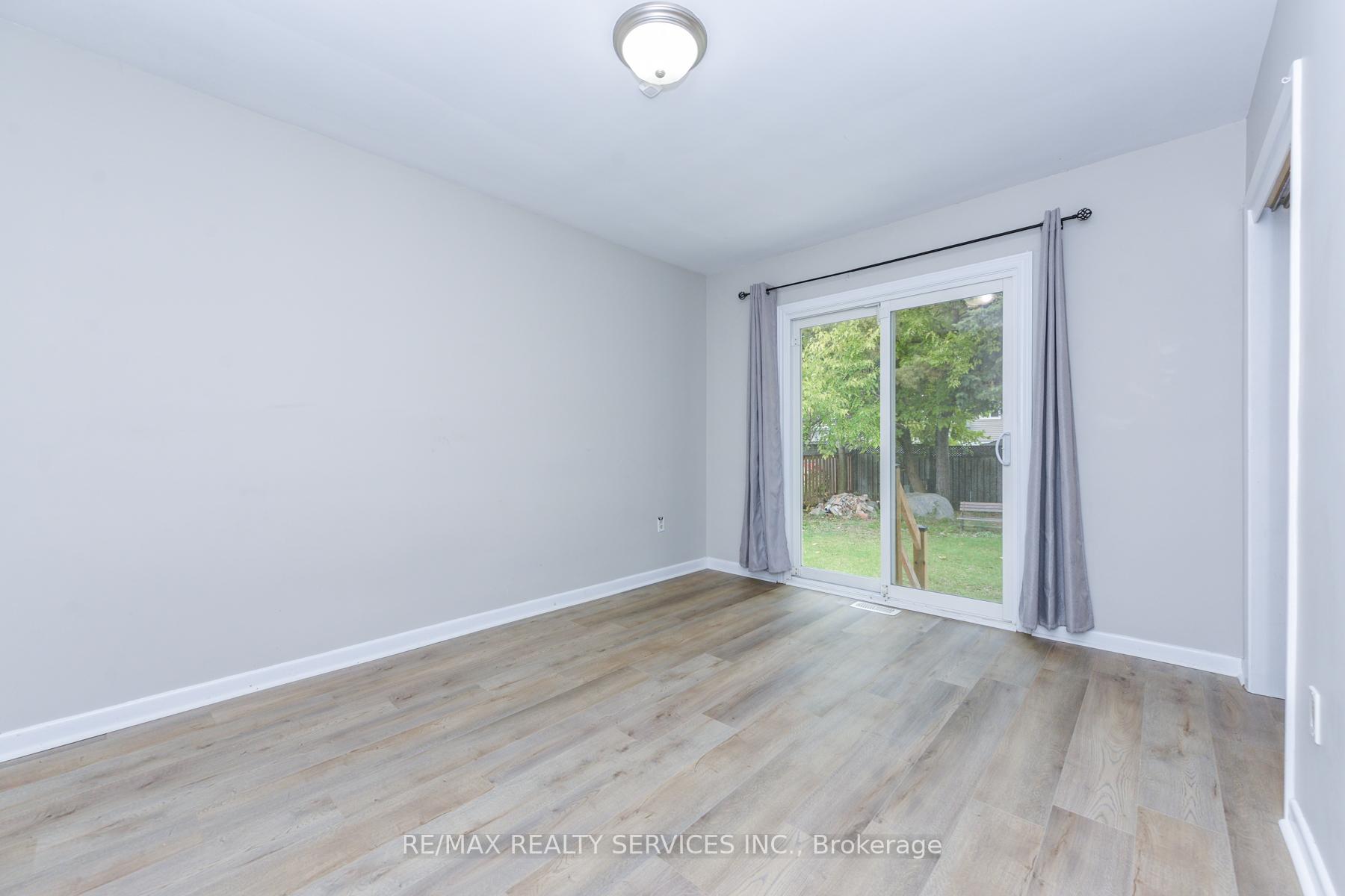 Photo 33 of 91 Ambleside Drive, Brampton, Brampton South — HOMEH