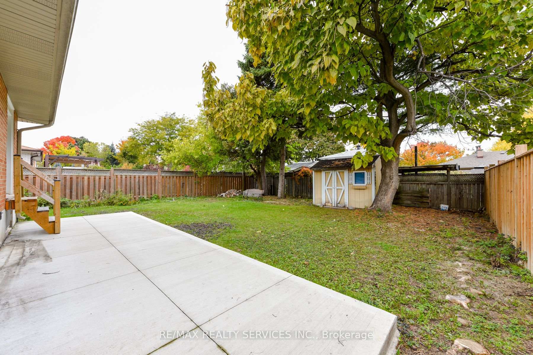 Photo 36 of 91 Ambleside Drive, Brampton, Brampton South — HOMEH