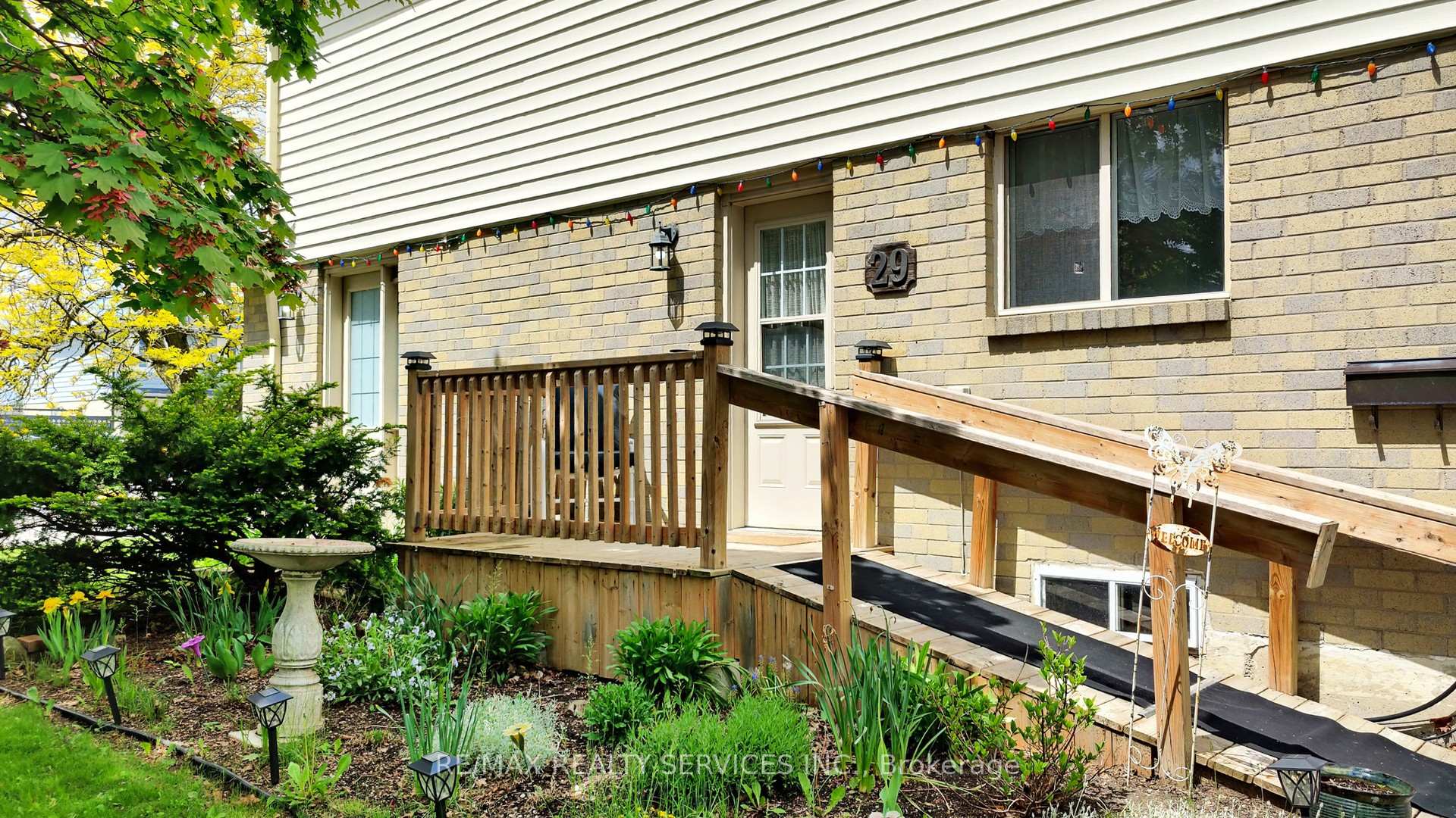 Photo 5 of 29 Gulliver Crescent, Brampton, Northgate — HOMEH