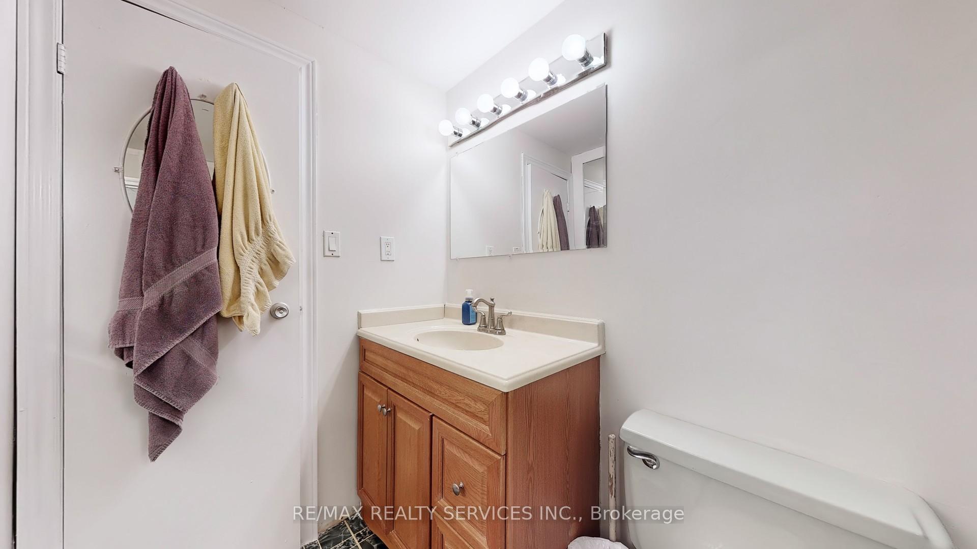 Photo 32 of 29 Gulliver Crescent, Brampton, Northgate — HOMEH