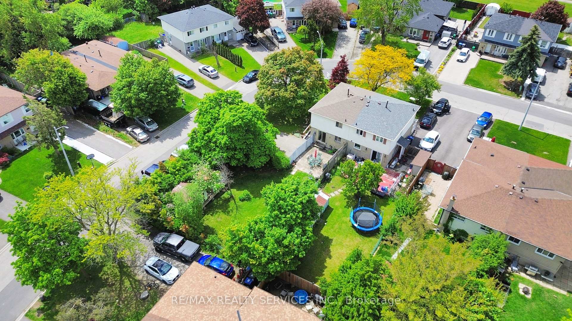 Photo 37 of 29 Gulliver Crescent, Brampton, Northgate — HOMEH