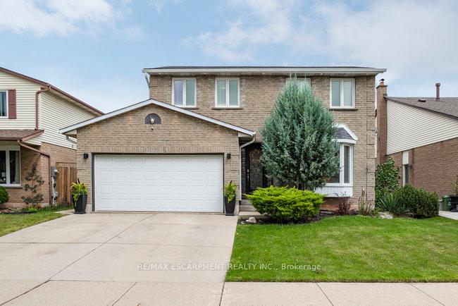 Photo 1 of 9 Bing Crescent, Hamilton, Stoney Creek — HOMEH