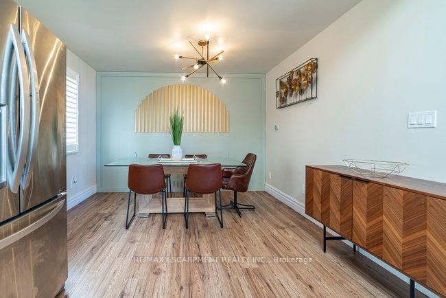 Photo 9 of 9 Bing Crescent, Hamilton, Stoney Creek — HOMEH