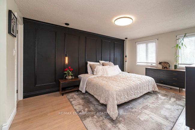 Photo 12 of 9 Bing Crescent, Hamilton, Stoney Creek — HOMEH