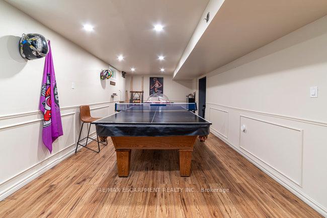 Photo 20 of 9 Bing Crescent, Hamilton, Stoney Creek — HOMEH