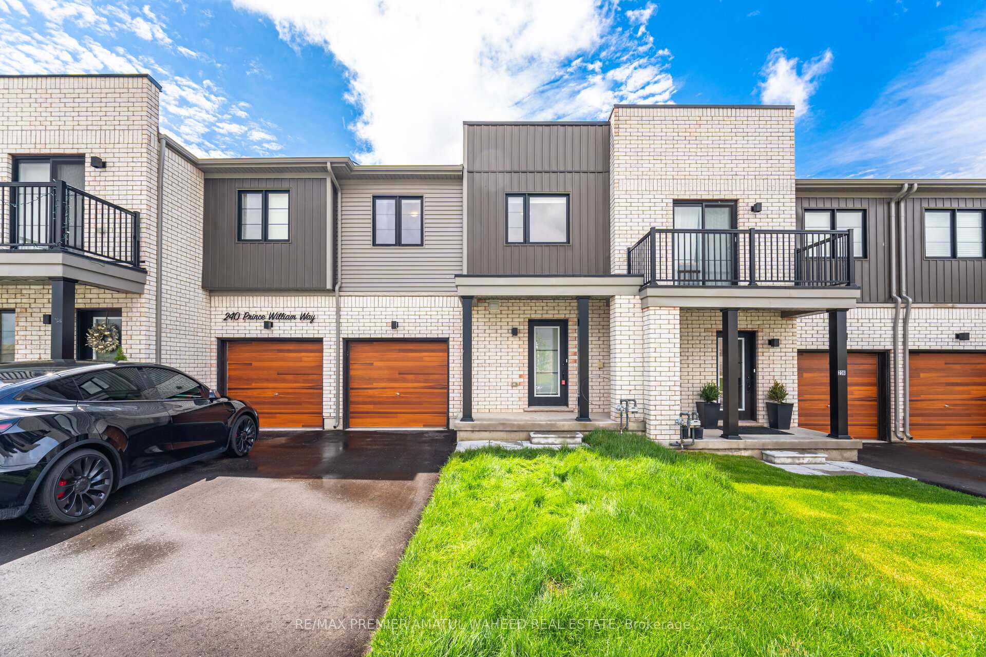 Photo 1 of 238 Prince William Way, Barrie, Rural Barrie Southeast — HOMEH