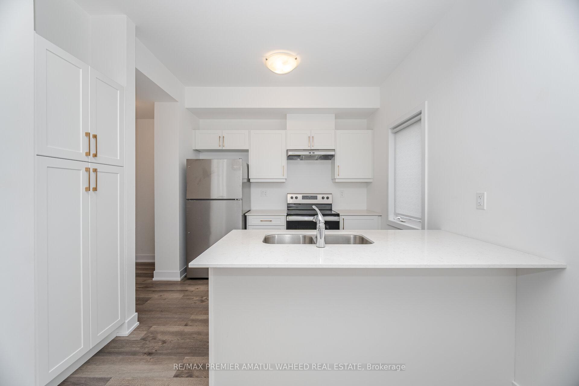 Photo 13 of 238 Prince William Way, Barrie, Rural Barrie Southeast — HOMEH