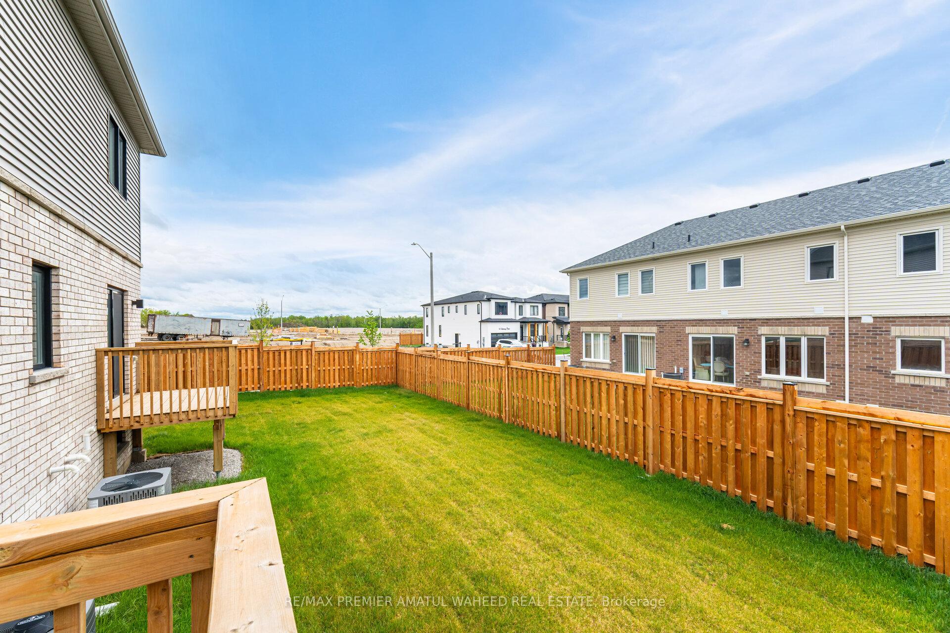 Photo 19 of 238 Prince William Way, Barrie, Rural Barrie Southeast — HOMEH
