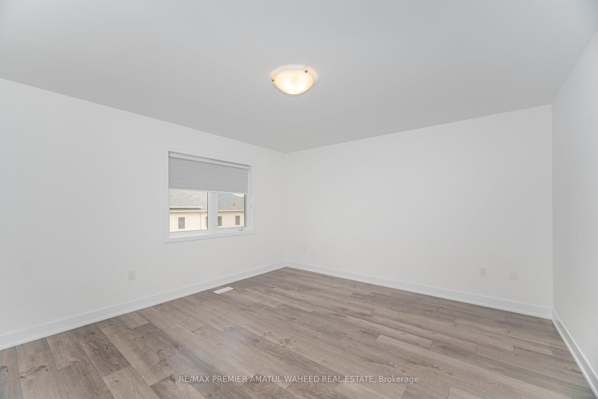 Photo 24 of 238 Prince William Way, Barrie, Rural Barrie Southeast — HOMEH