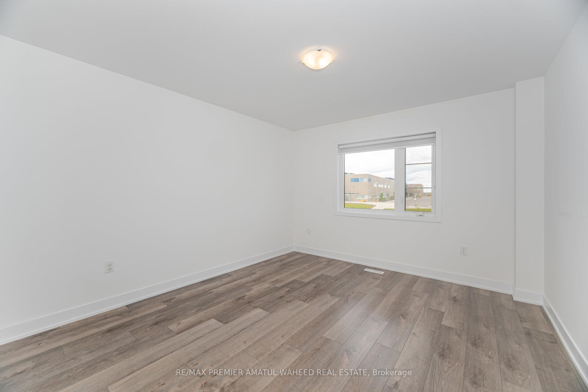 Photo 32 of 238 Prince William Way, Barrie, Rural Barrie Southeast — HOMEH