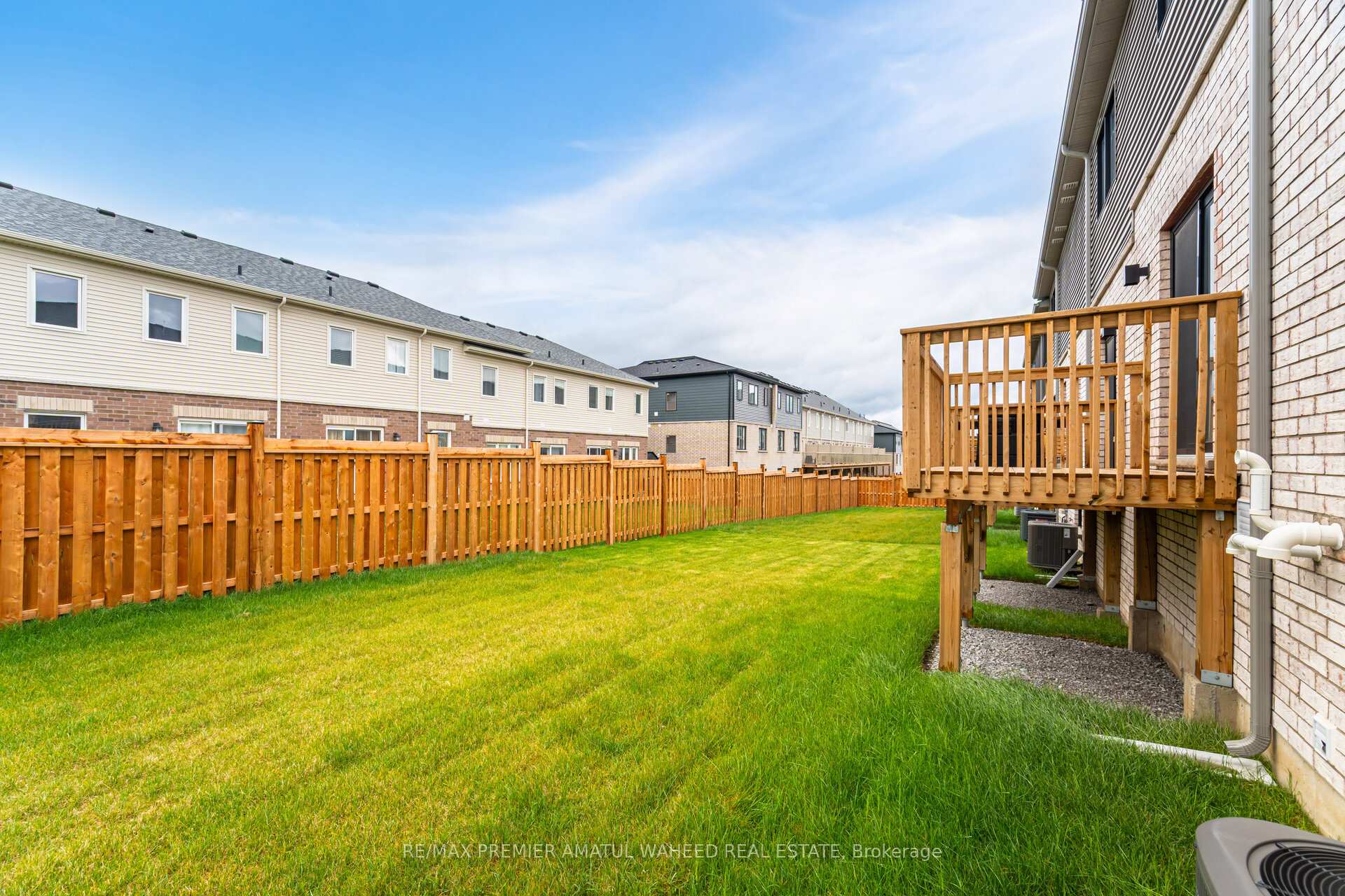 Photo 43 of 238 Prince William Way, Barrie, Rural Barrie Southeast — HOMEH