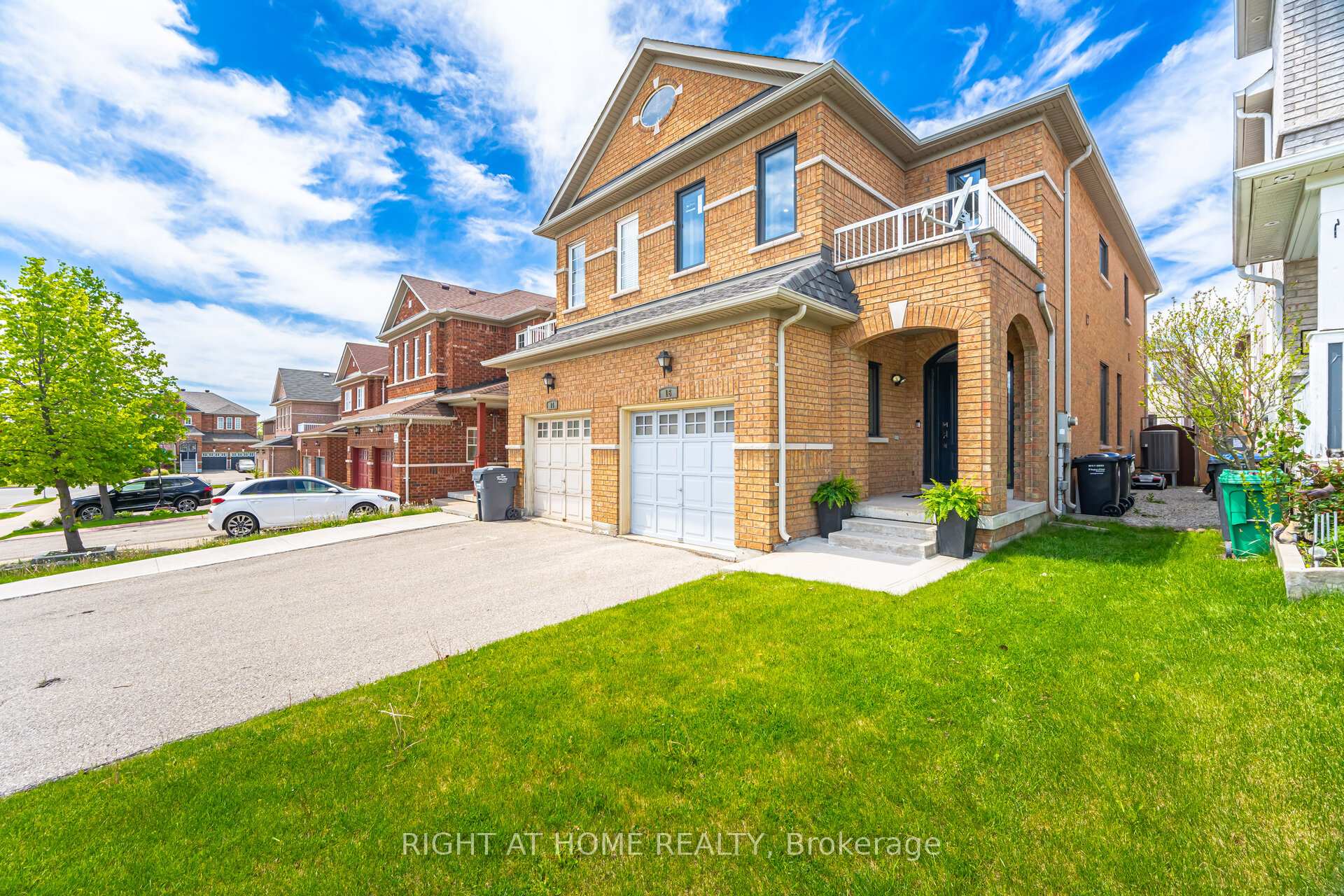 Photo 37 of 16 Silent Pond Crescent, Brampton, Madoc — HOMEH