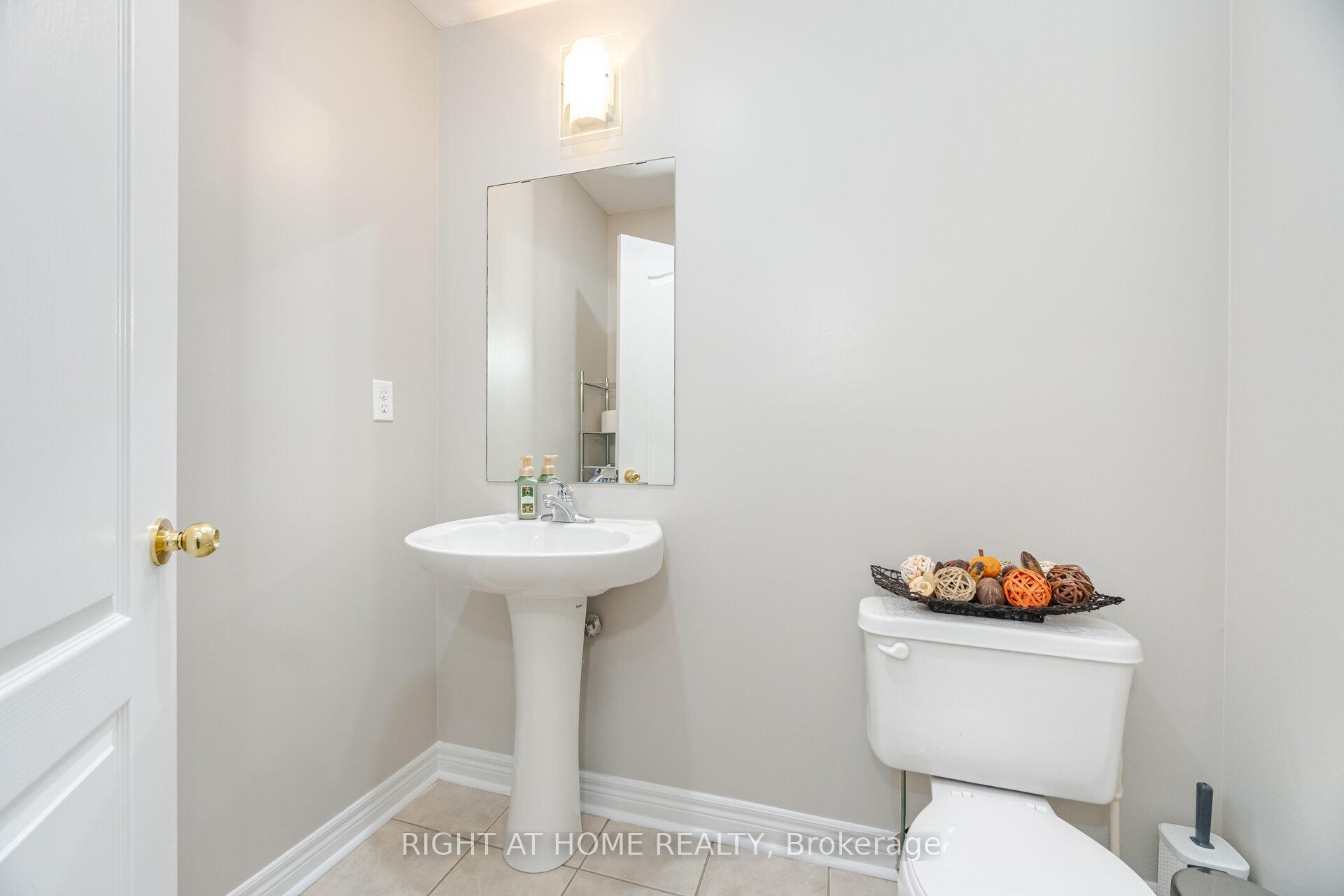 Photo 5 of 16 Silent Pond Crescent, Brampton, Madoc — HOMEH