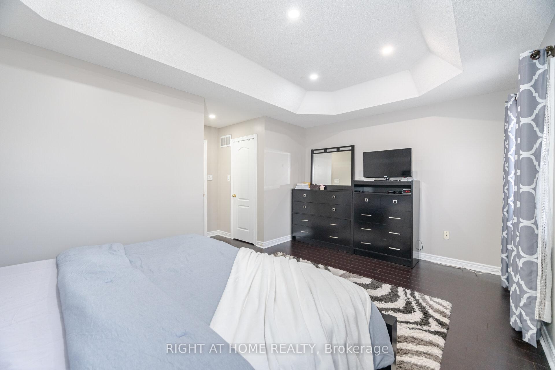 Photo 10 of 16 Silent Pond Crescent, Brampton, Madoc — HOMEH