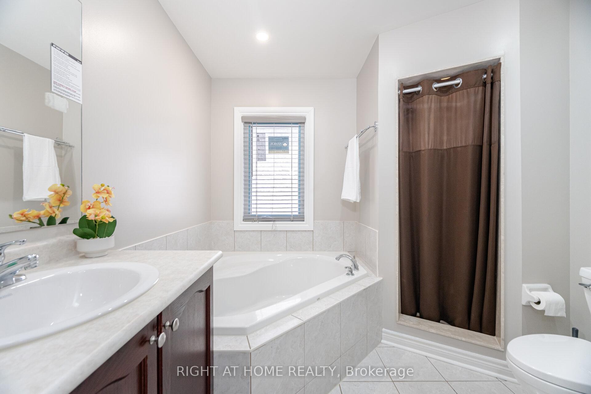 Photo 26 of 16 Silent Pond Crescent, Brampton, Madoc — HOMEH