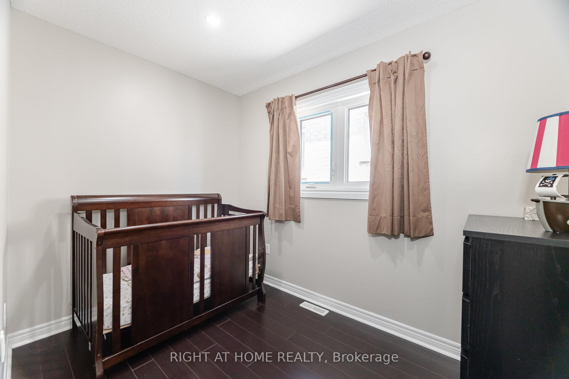 Photo 24 of 16 Silent Pond Crescent, Brampton, Madoc — HOMEH