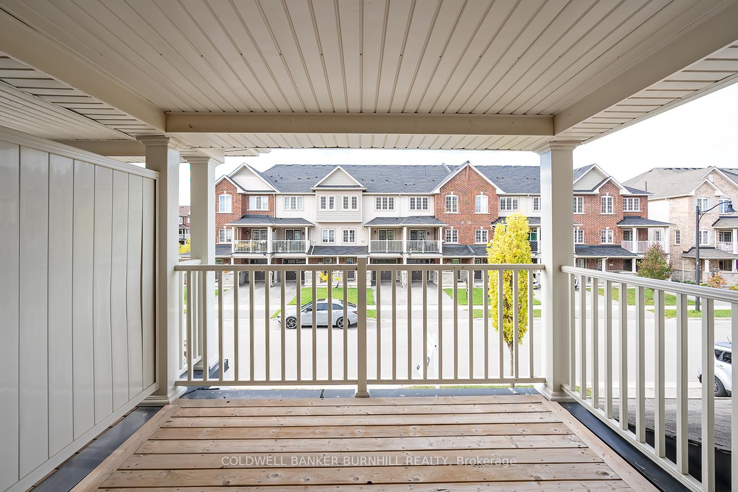 Photo 26 of 8 Hiscott Drive, Hamilton, Waterdown — HOMEH