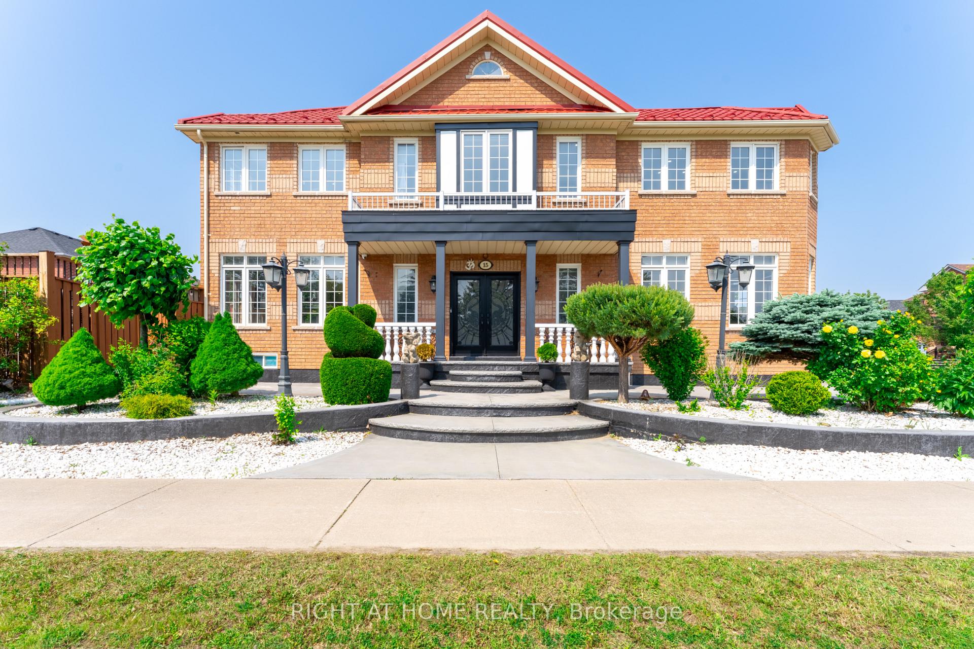 Photo 1 of 15 Tournament Drive, Brampton, Snelgrove — HOMEH