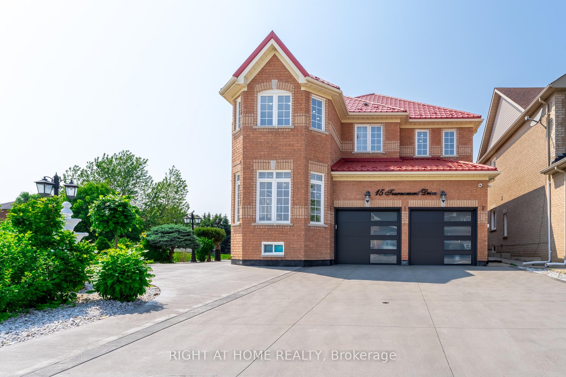 Photo 19 of 15 Tournament Drive, Brampton, Snelgrove — HOMEH