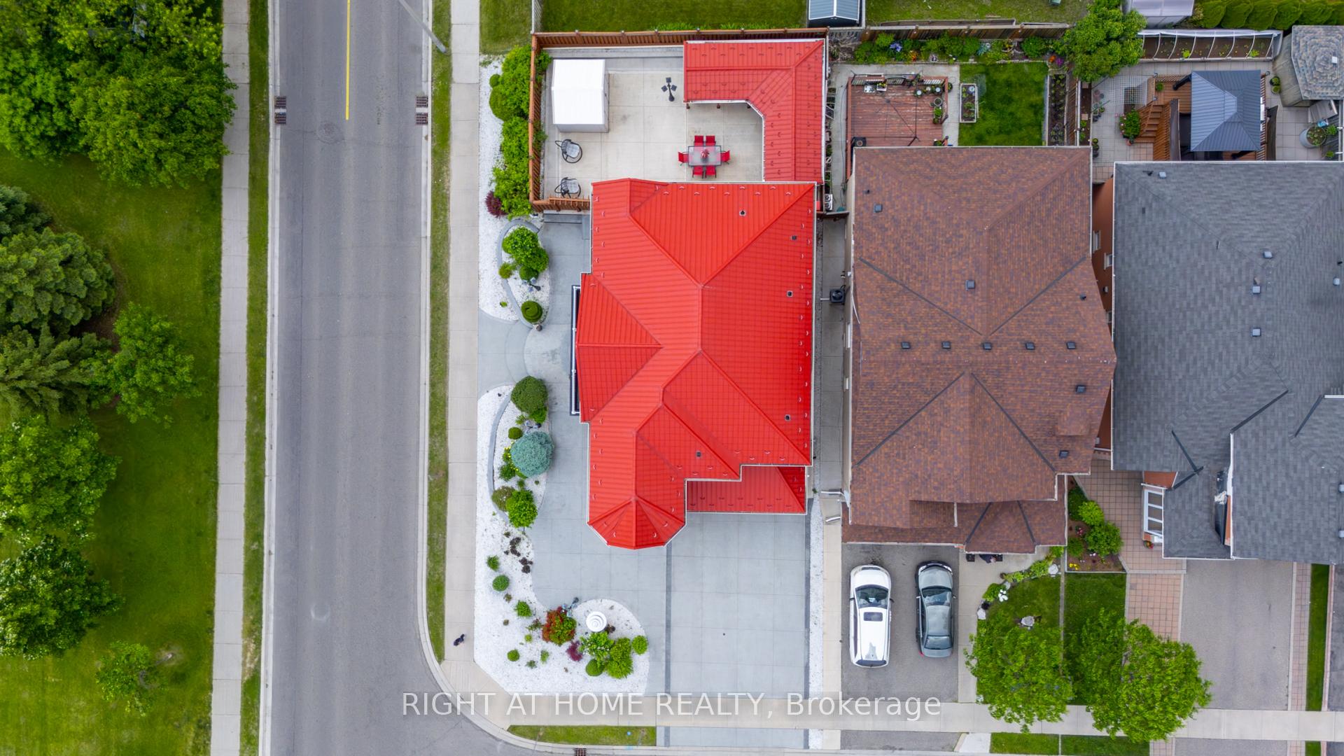 Photo 22 of 15 Tournament Drive, Brampton, Snelgrove — HOMEH