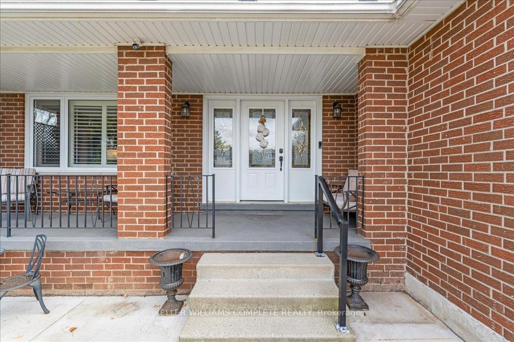 Photo 2 of 2146 Devlin Drive, Burlington, Brant Hills — HOMEH