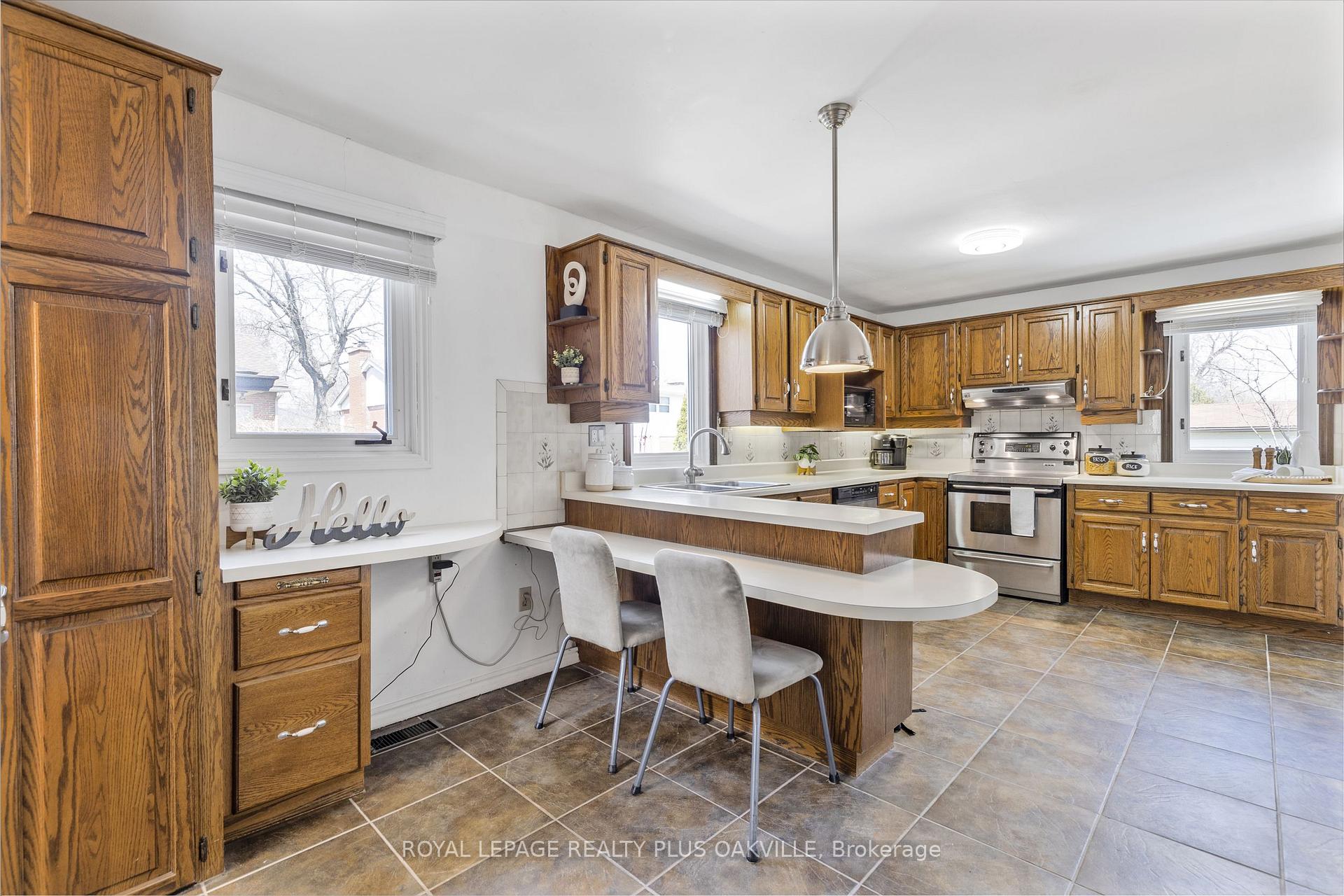 Photo 21 of 2 Westcliffe Avenue, Hamilton, Westcliffe — HOMEH