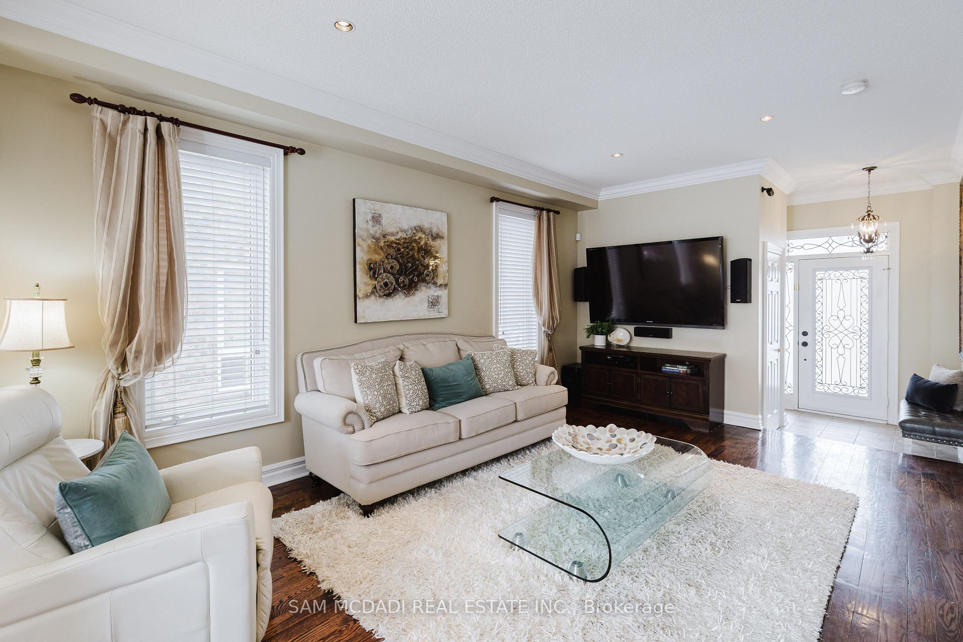 Photo 5 of 73 Pergola Way, Brampton, Bram West — HOMEH