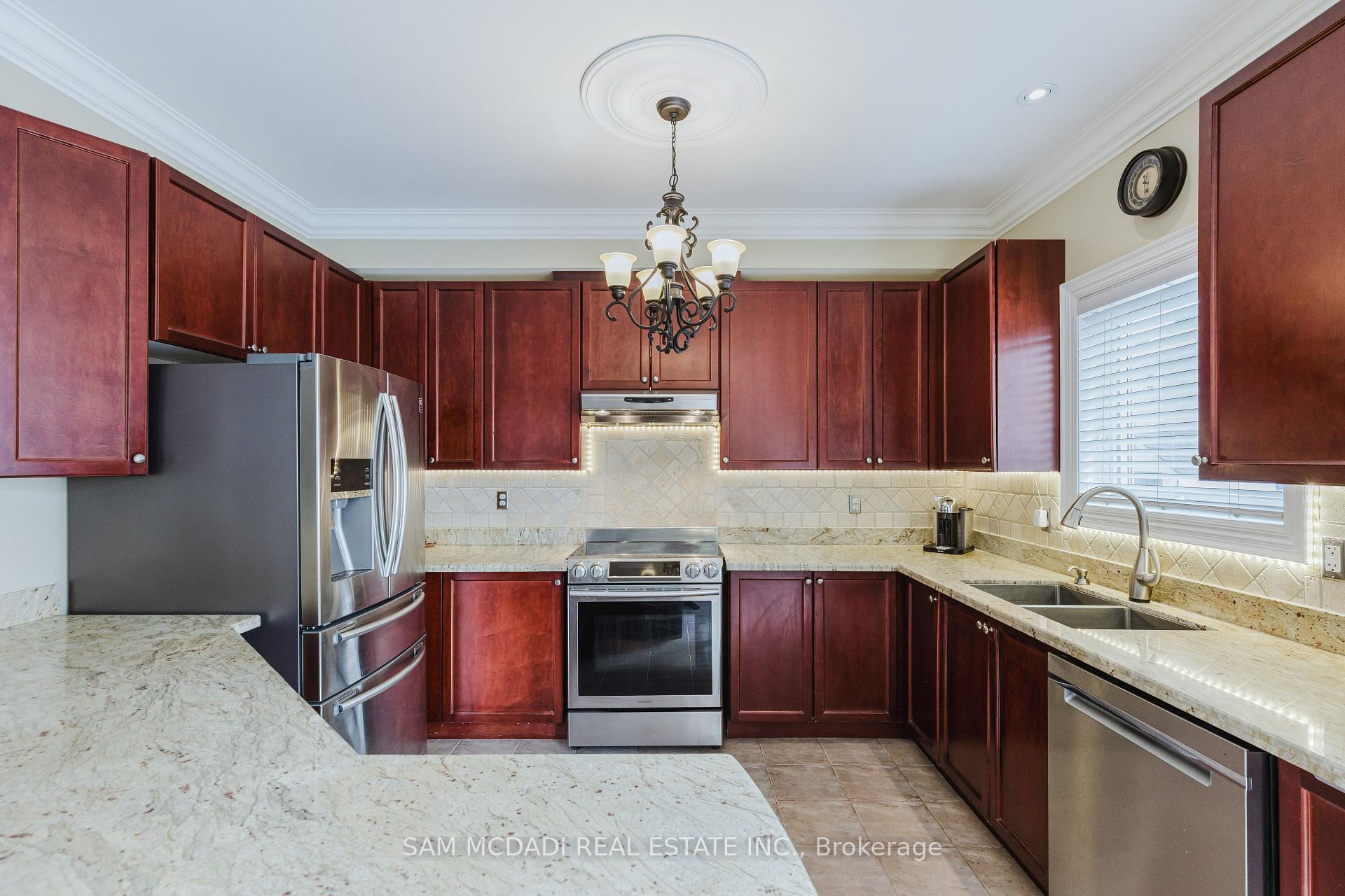 Photo 15 of 73 Pergola Way, Brampton, Bram West — HOMEH