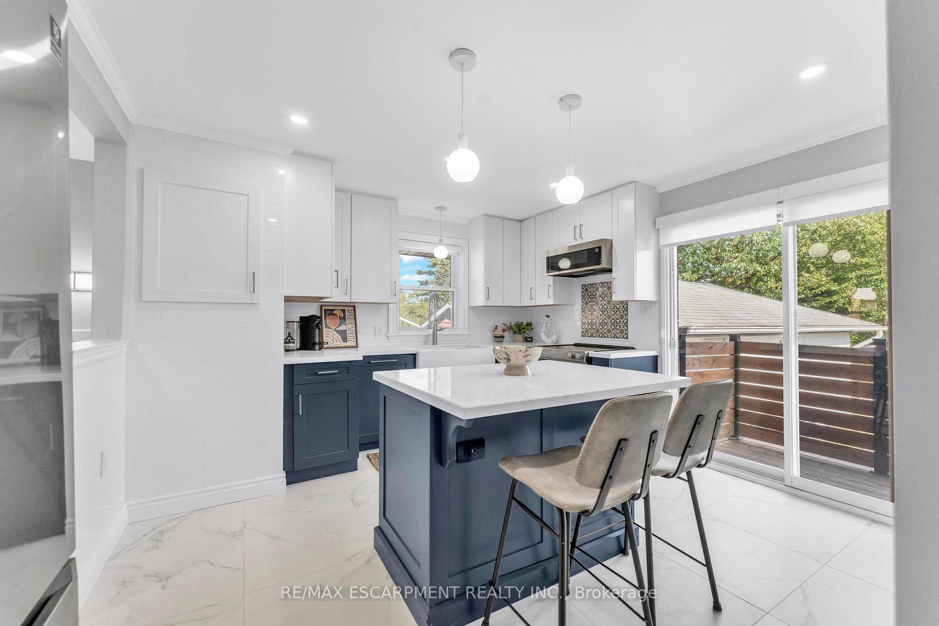 Photo 9 of 75 Cloverdale Avenue, Hamilton, Rosedale — HOMEH