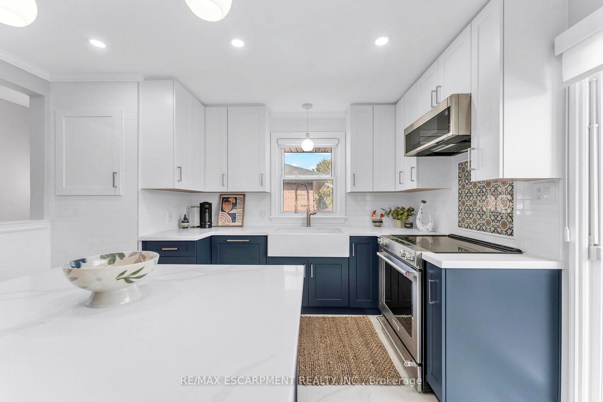 Photo 12 of 75 Cloverdale Avenue, Hamilton, Rosedale — HOMEH