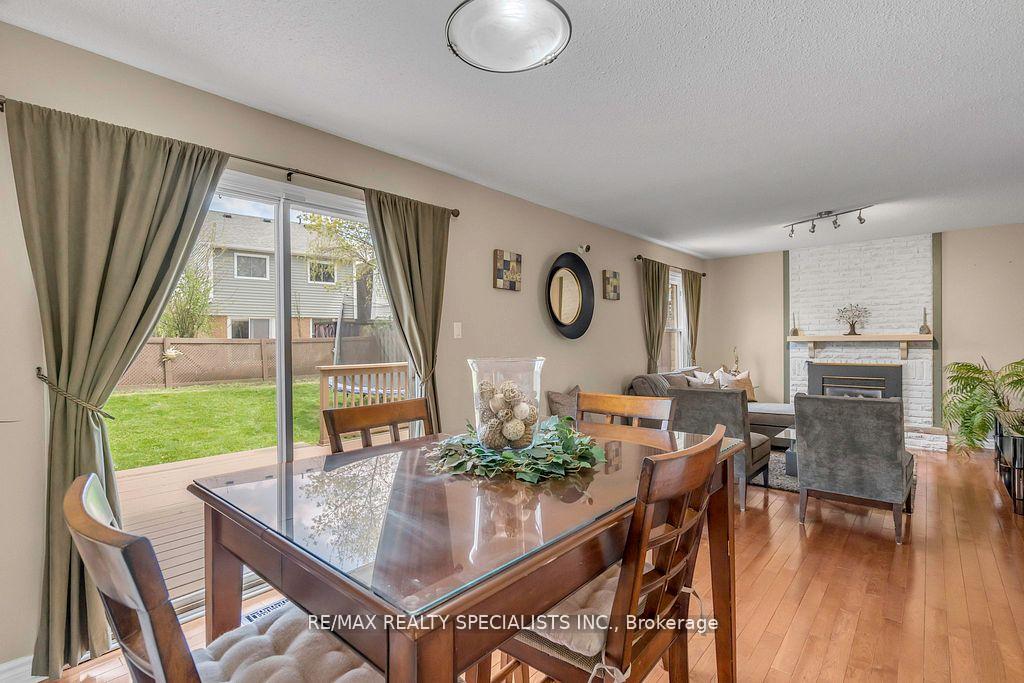 Photo 8 of 65 Somerset Drive, Brampton, Heart Lake West — HOMEH