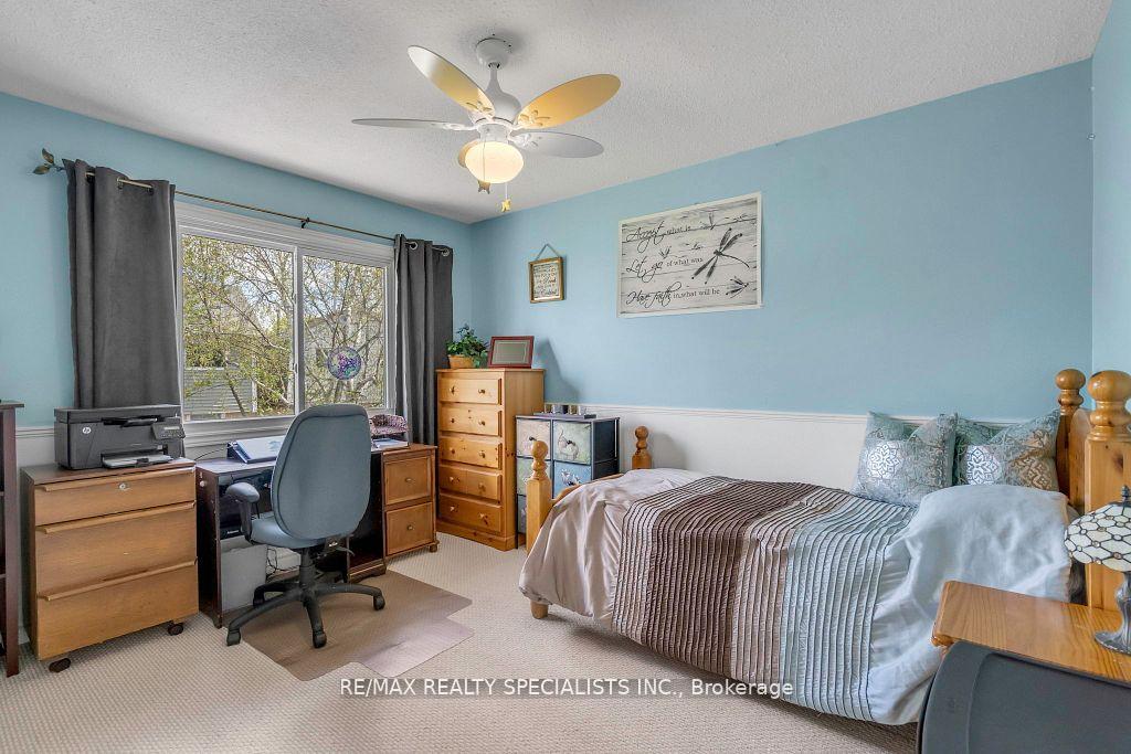 Photo 14 of 65 Somerset Drive, Brampton, Heart Lake West — HOMEH